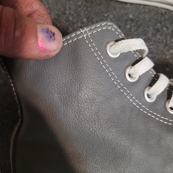 VINTAGE Converse leather high top chuck taylors - Picture 10 of 12